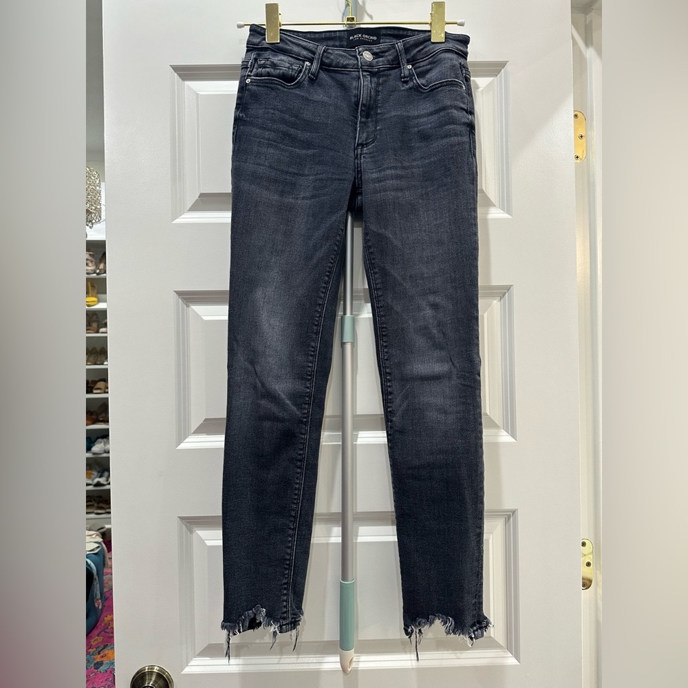 Black Orchid Carmen High Rise Ankle Fray size 26 $75 originally $211